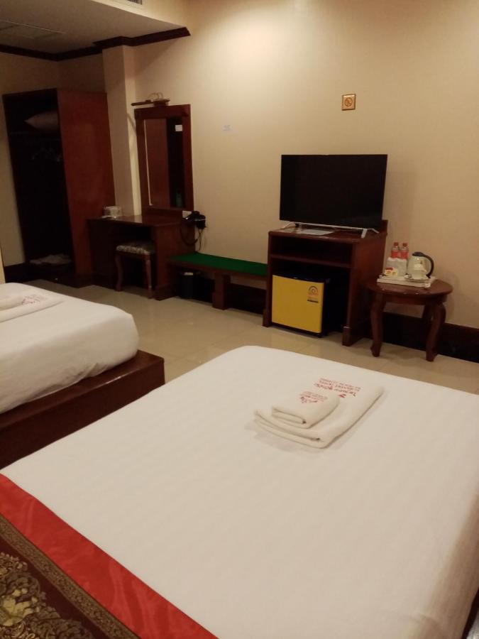 Soubandith Hotel Pakse Exterior foto