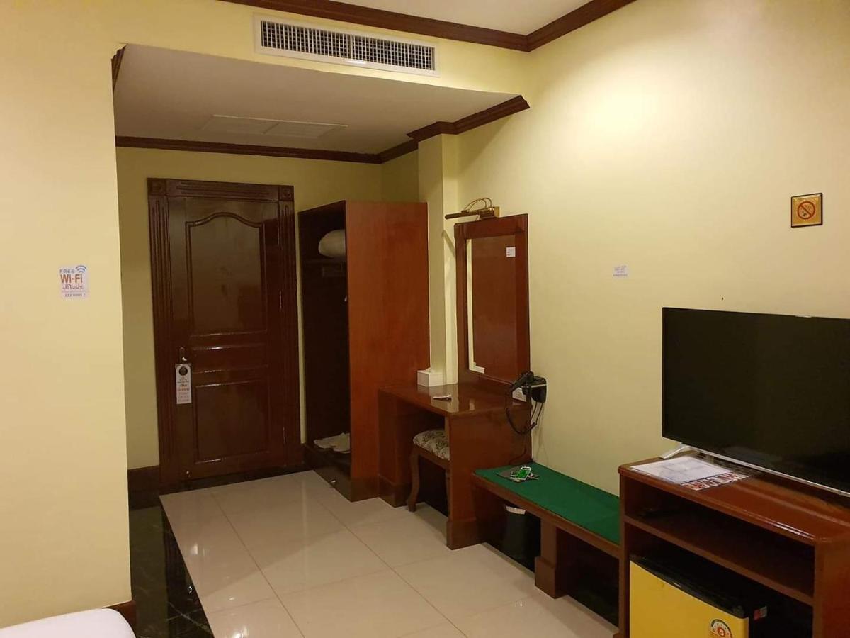 Soubandith Hotel Pakse Exterior foto
